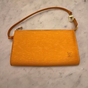 Louis Vuitton Epi Leather Pochette Accesorie Handbag